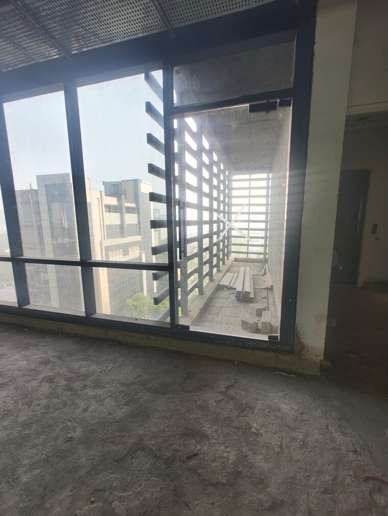 Terrace, divit-konar-business-park Commercial Office Space 6000 Sq.Ft. In Wagle Industrial Estate Thane 9588199