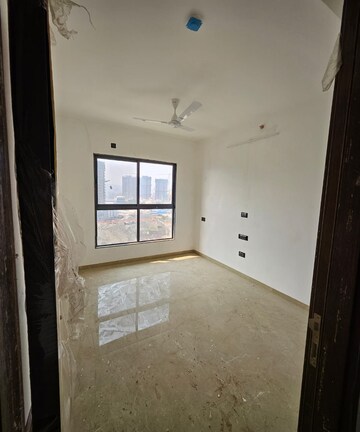 Room in 4 BHK Apartment at Regency Astra, Baner – for Rent