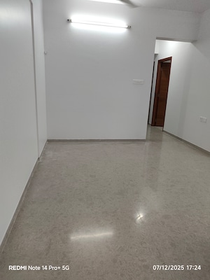 Room in 2 BHK Apartment at Romell Aether, Goregaon East – for Rent