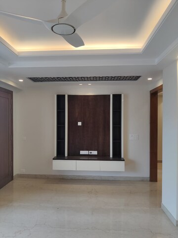 Building Lobby in 4 BHK Apartment at South City 1 – for Rent