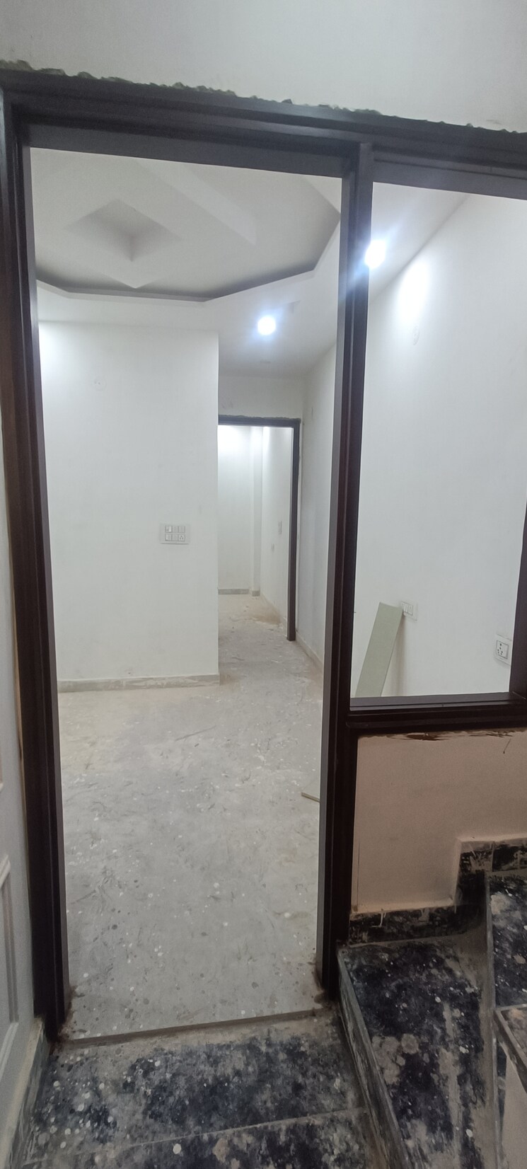 Room, rohini sector 7 1 Bedroom 350 Sq.Ft. Builder Floor In Rohini Sector 7 Delhi 9588309