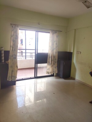 2 BHK Apartment For Rent in Shivane