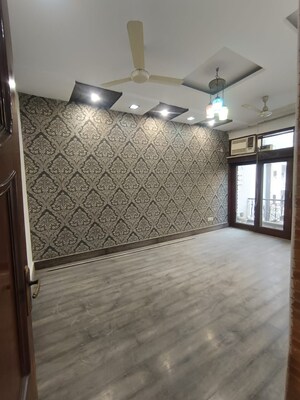 2 BHK Apartment For Rent in Anuradha Apartments CGHS, Paschim Vihar