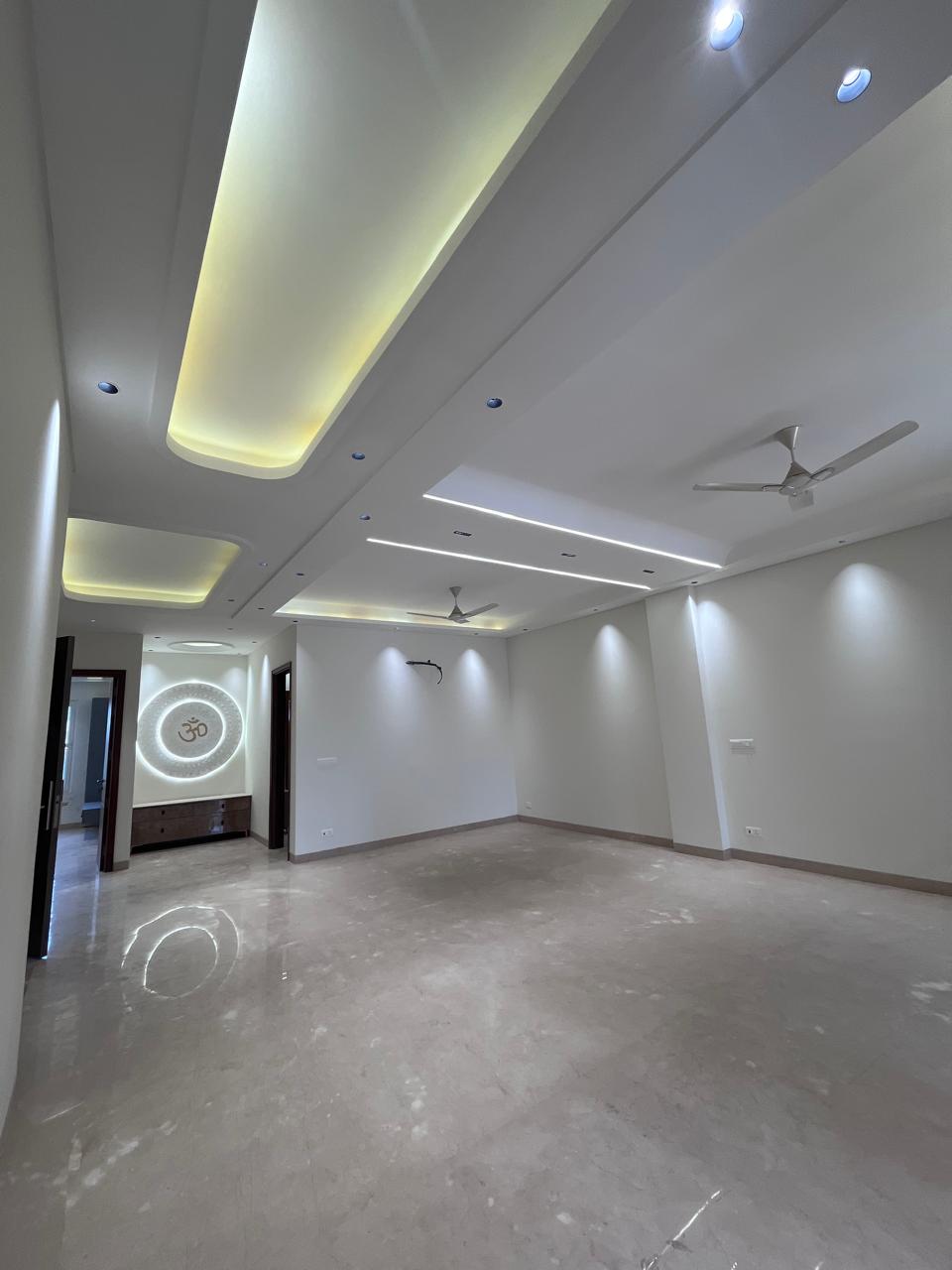 3 BHK + Pooja Room Apartment For Rent in Madhur Apartment
