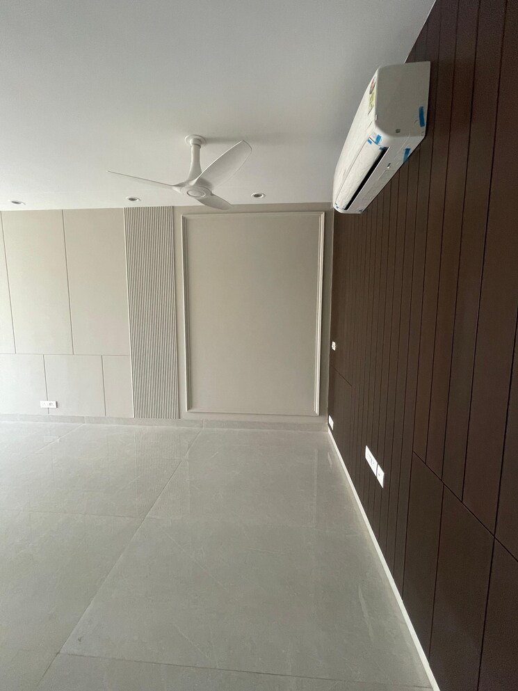 Bathroom, anant-raj-ashok-estate 3 Bedroom 425 Sq.Ft. Builder Floor In Sector 63a Gurgaon 9588466