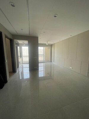 Building Lobby in 3 BHK Builder Floor at Anant Raj Ashok Estate, Sector 63a – for Rent