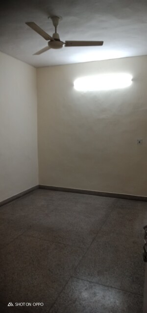 Room in 2 BHK Apartment at DDA Rosewood Apartments, Vasant Kunj – for Rent