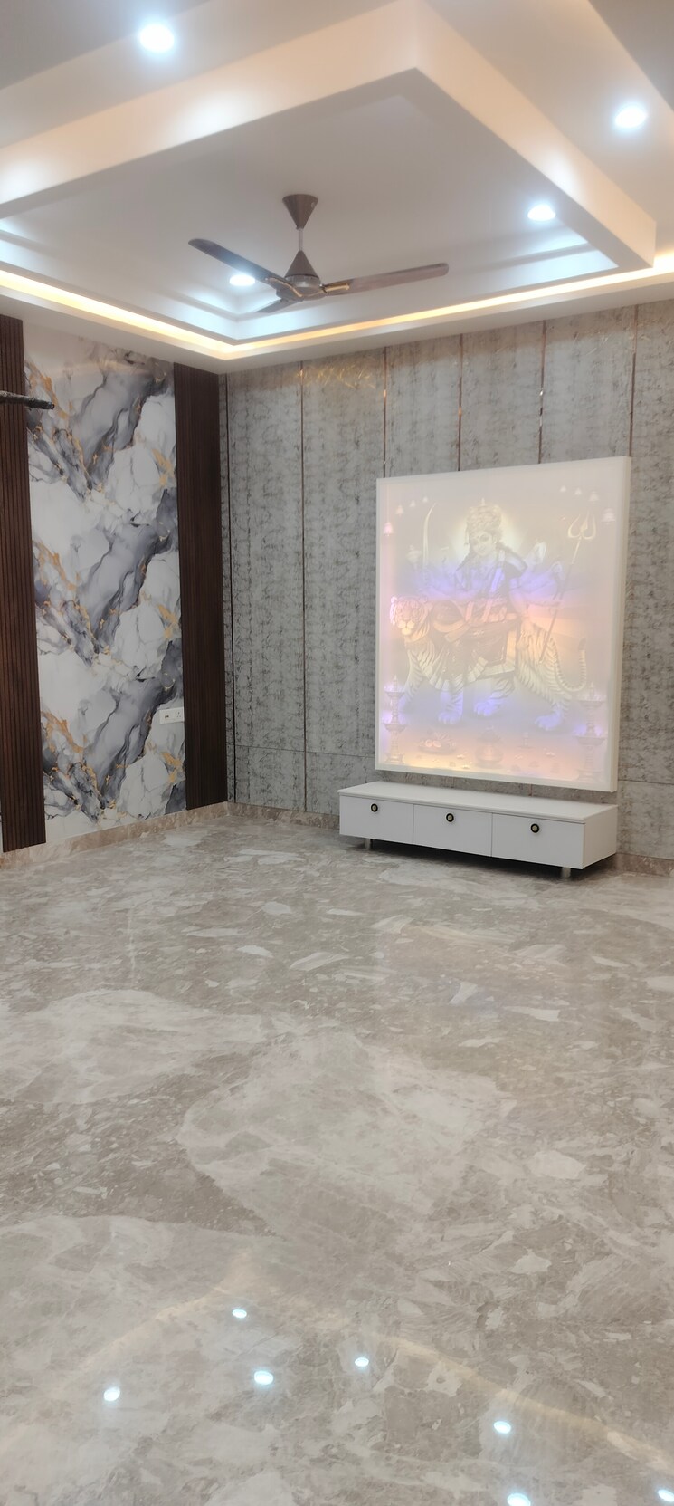 Room, janakpuri 4 Bedroom 325 Sq.Yd. Builder Floor In Janakpuri Delhi 9588561