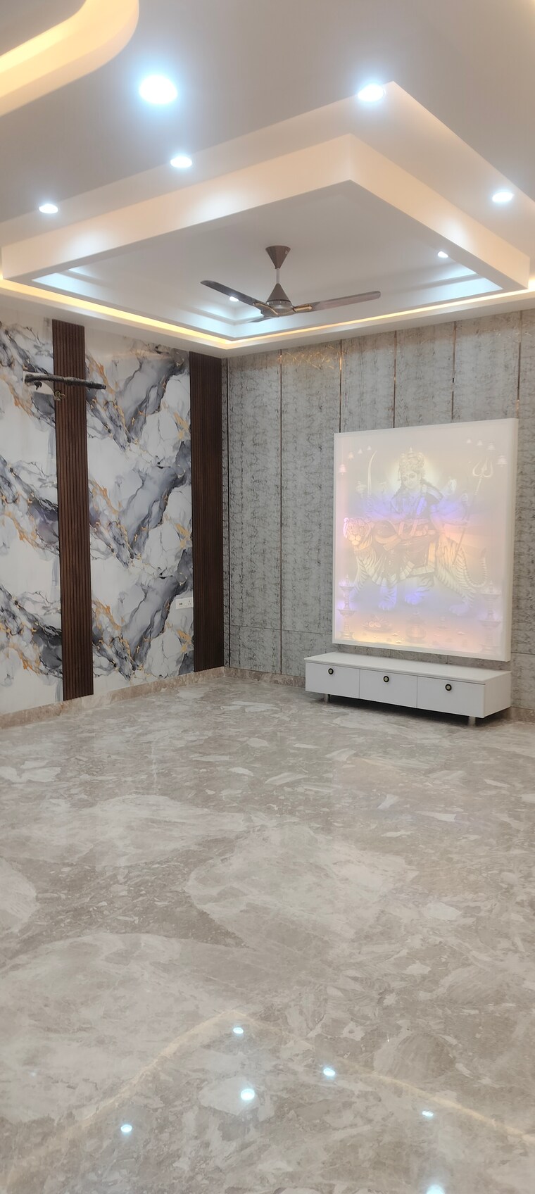 Room, janakpuri 4 Bedroom 325 Sq.Yd. Builder Floor In Janakpuri Delhi 9588561