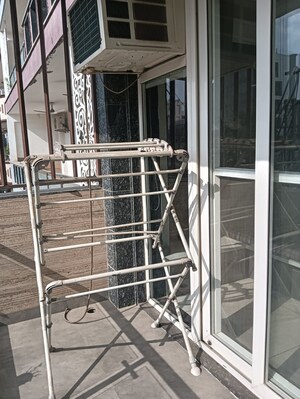 Balcony in 1 BHK Builder Floor at DLF Atria, Dlf Phase ii – for Rent