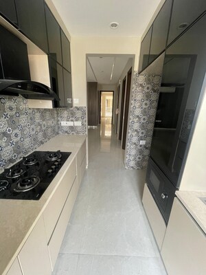 Kitchen in 1 BHK Builder Floor at DLF Atria, Dlf Phase ii – for Rent