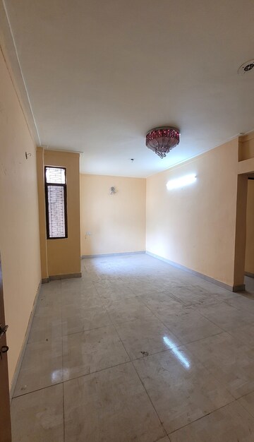 2 BHK Builder Floor For Sale in Dilshad Colony