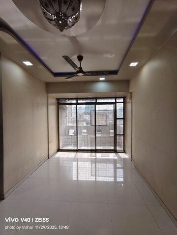Room in 2 BHK Apartment at Shree Vrushti, Ghodbunder Road – for Rent