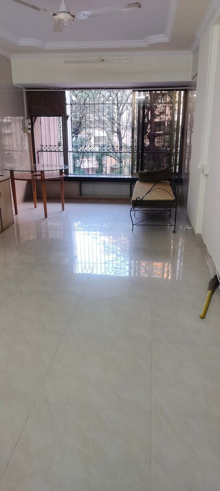 Room, troika-apartment 1 Bedroom 450 Sq.Ft. Apartment In Andheri West Mumbai 9588668