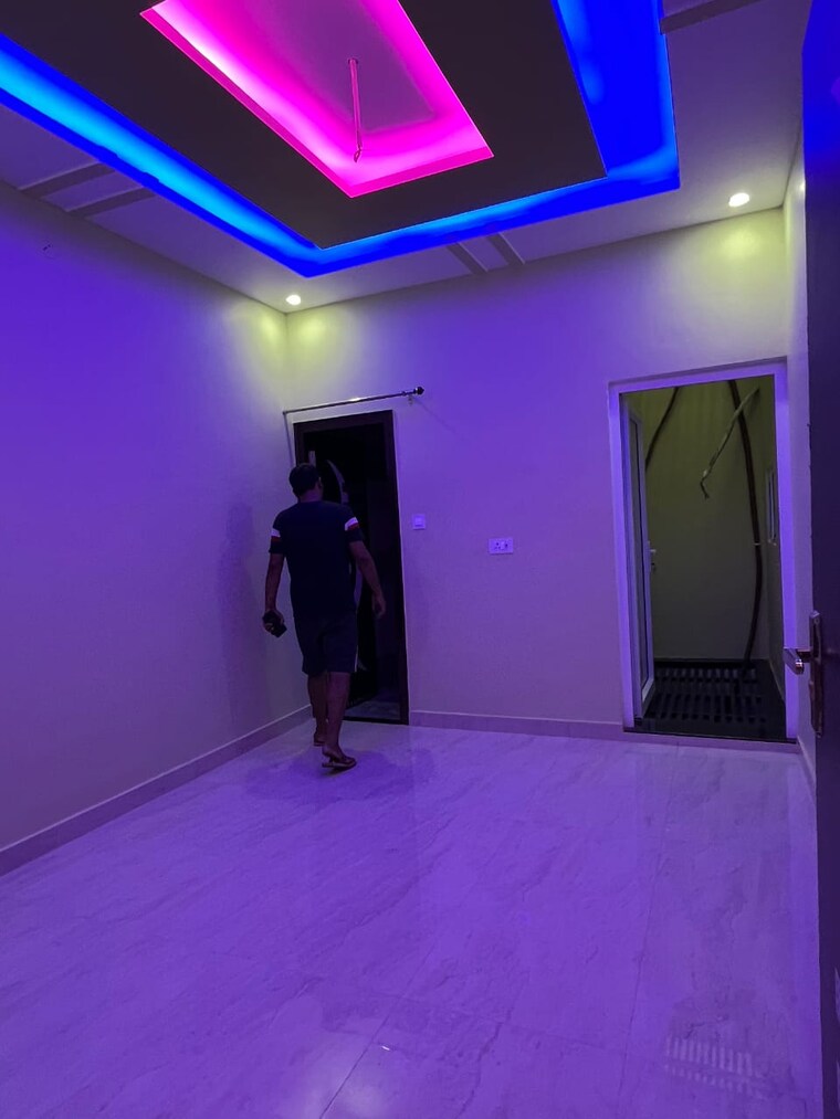 Room, gomti nagar Pg For Boys & Girls In Gomti Nagar 9588691