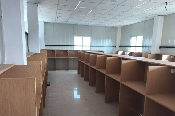 Team Area, hazratganj Commercial Office Space in IT/SEZ 1800 Sq.Ft. In Hazratganj Lucknow 9588780