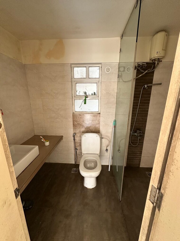 Bathroom, vascon-forest-county 2 Bedroom 1300 Sq.Ft. Apartment In Kharadi Pune 9588710