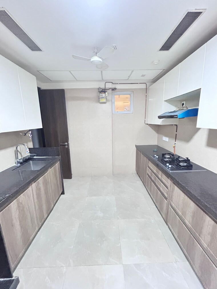 Kitchen, dadar west 3 Bedroom 1986 Sq.Ft. Apartment In Dadar West Mumbai 9588722