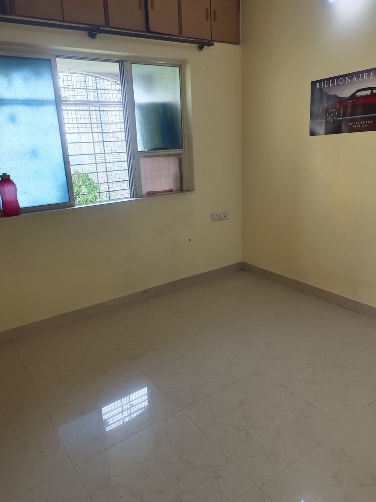 Room, ravi-estate 1 Bedroom 482 Sq.Ft. Apartment In Pokhran Road No One Thane 9588697