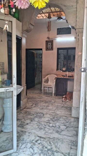 Room in 3 BHK Independent House at Ratlam Kothi – for Sale