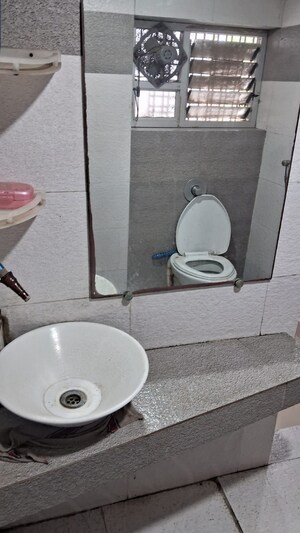 Bathroom in 3 BHK Independent House at Ratlam Kothi – for Sale