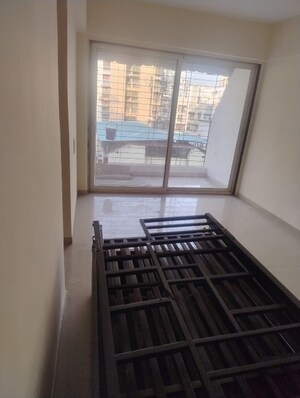 2 BHK Apartment For Rent in SR Thakur Residency, Ulwe
