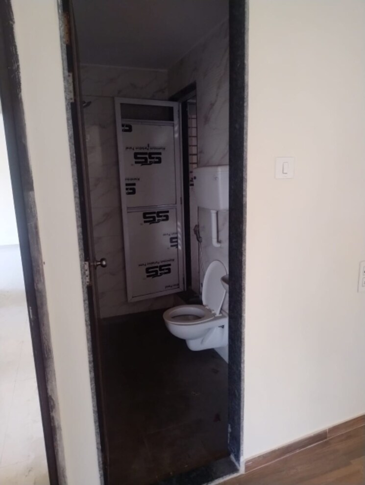 Bathroom, sr-thakur-residency 2 Bedroom 630 Sq.Ft. Apartment In Ulwe Navi Mumbai 9588853