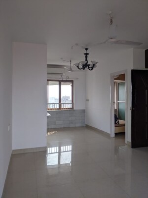 Room in 1 BHK Apartment at Bandra West – for Rent