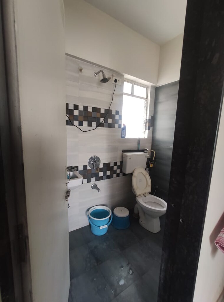 Bathroom, vishal-viviana 2 Bedroom 534 Sq.Ft. Apartment In Mundhwa Pune 9588885