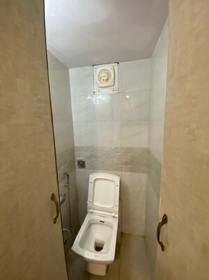 Bathroom in 1 BHK Apartment at Bandra West – for Rent