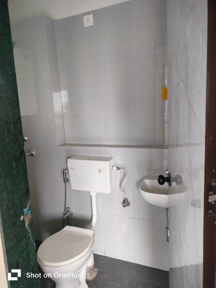 Bathroom, highland-pearl 1 Bedroom 420 Sq.Ft. Apartment In Thane West Thane 9588919