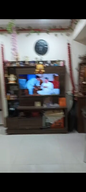 Furnished Amenities in 1 BHK Apartment at Kurla East – for Rent