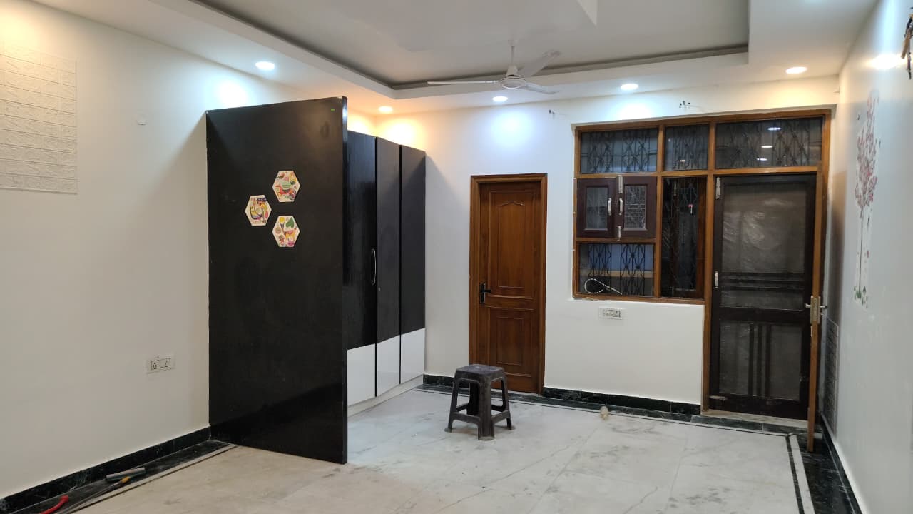 3 BHK + Extra Room Builder Floor For Sale in Janakpuri