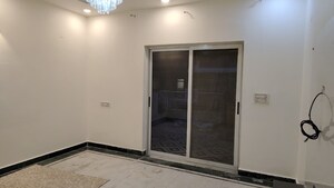 Room in 3 BHK Builder Floor at Janakpuri – for Sale