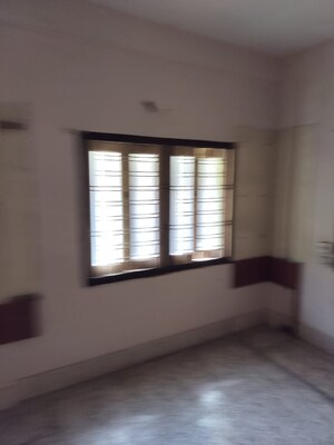 Room in 3 BHK Apartment at Phoolbagan – for Sale