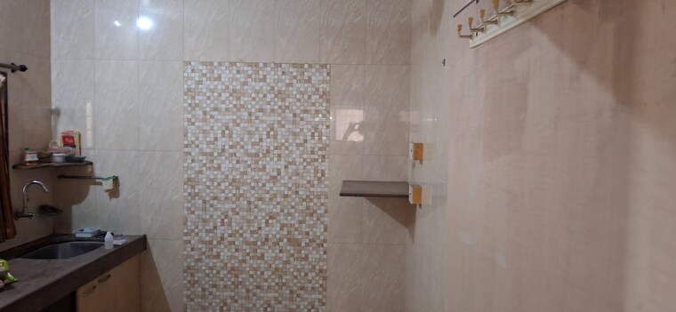Bathroom, nagari-niwara-chs 1 RK 320 Sq.Ft. Apartment In Goregaon East Mumbai 9588960