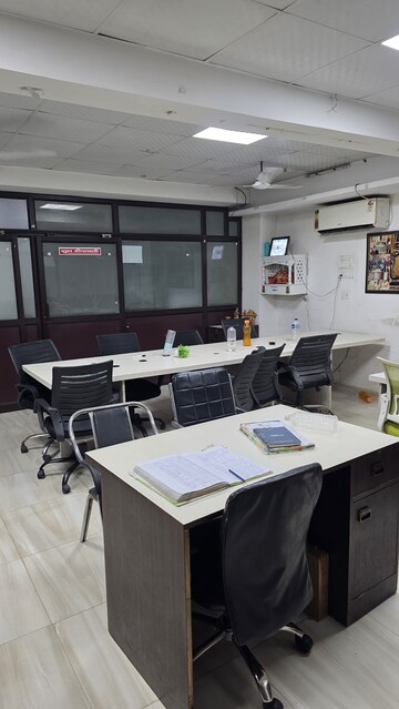Team Area in  Office Space at Gomti Nagar – for Rent