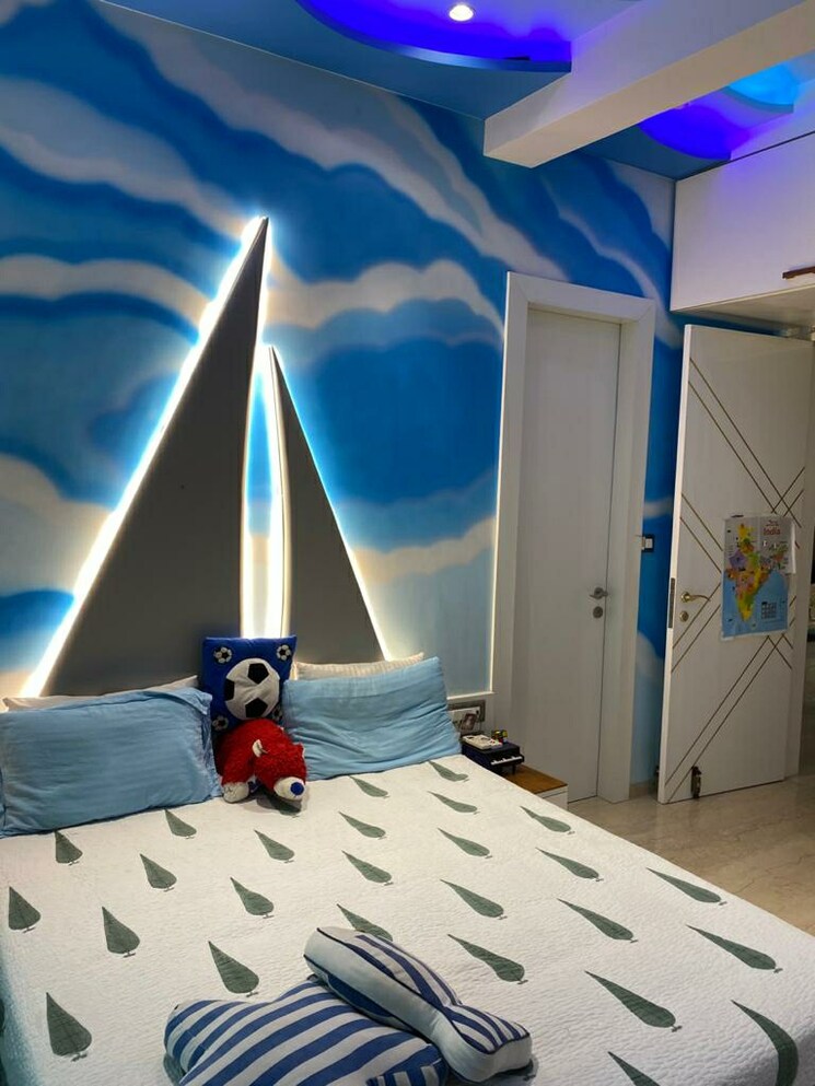 Team Area, juhu-scheme 4 Bedroom 2400 Sq.Ft. Apartment In Juhu Mumbai 9588999