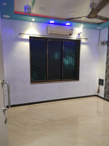 Room in 2 BHK Apartment at Nilgiri C Wing CHS, Andheri East – for Rent