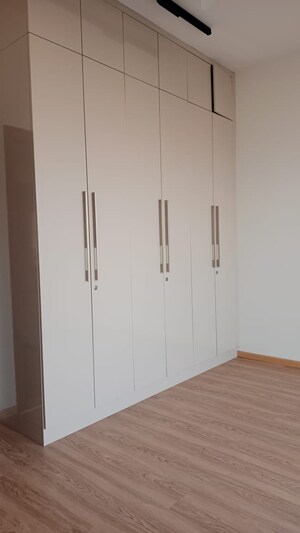 Room in 3 BHK Apartment at M3M Golf Estate, Sector 65 – for Rent