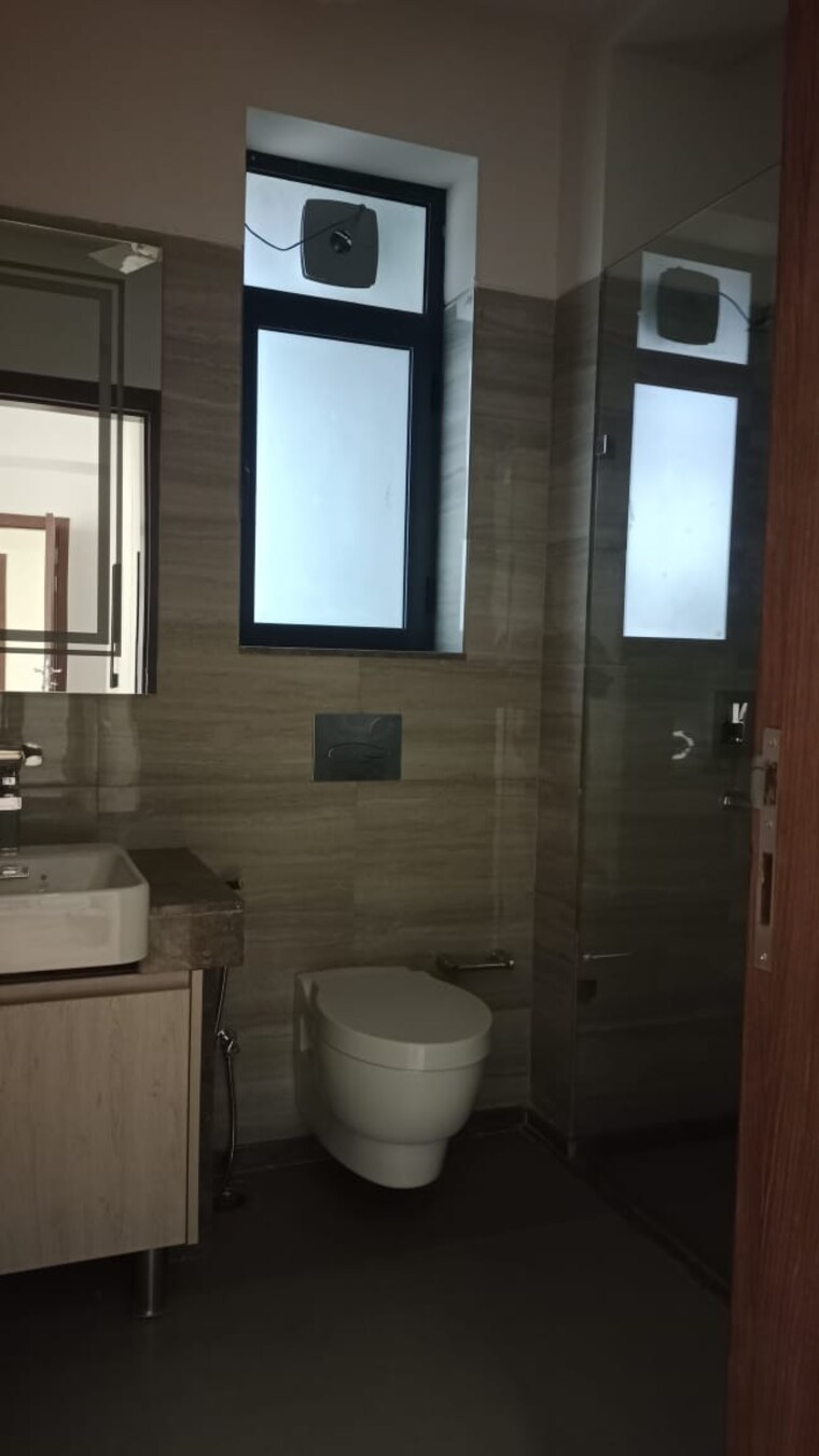 Bathroom, m3m-golf-estate 3 Bedroom 3005 Sq.Ft. Apartment In Sector 65 Gurgaon 9588998