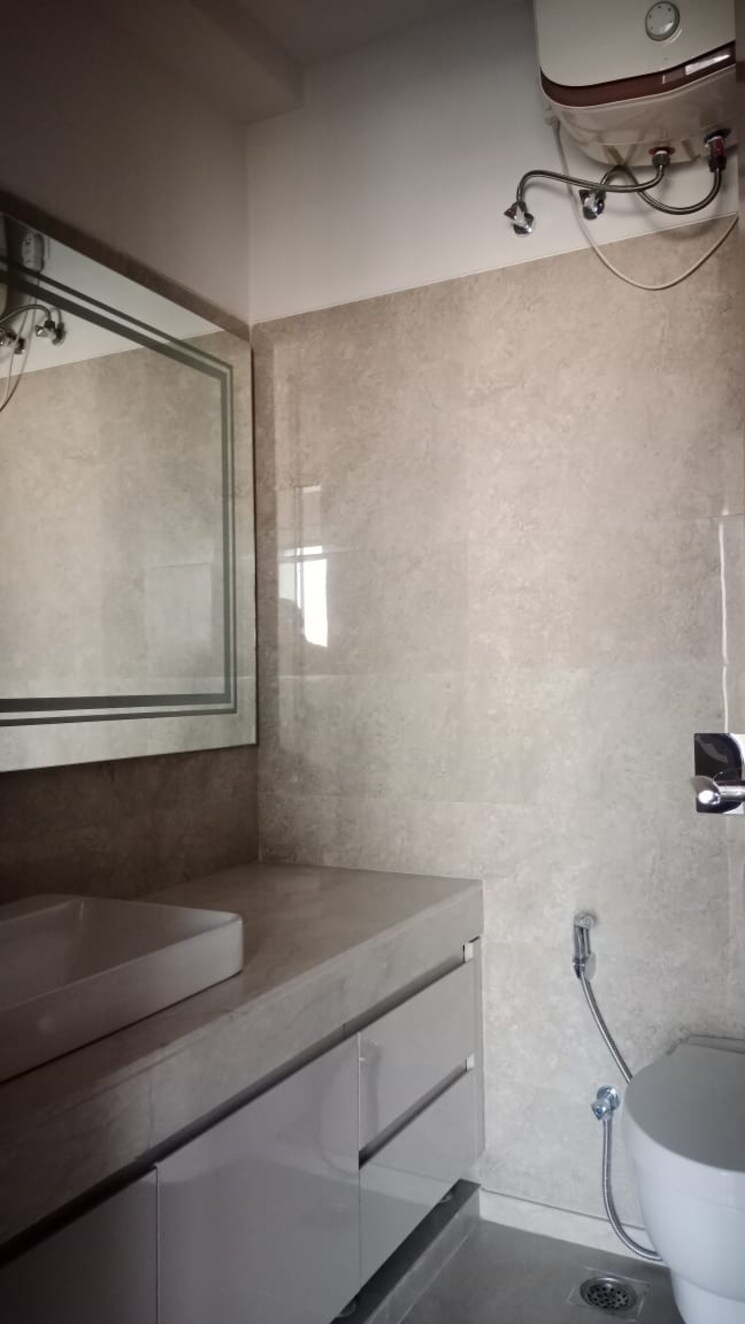 Bathroom, m3m-golf-estate 4 Bedroom 4000 Sq.Ft. Apartment In Sector 65 Gurgaon 9589002
