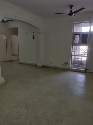 Bathroom in 3 BHK Apartment at Kalibari Apartments, Sector 21d – for Sale