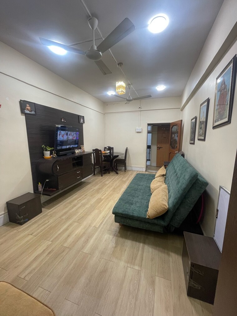 Living Room, shree-vijay-vihar-chs 2 Bedroom 700 Sq.Ft. Apartment In Chembur Mumbai 9588954