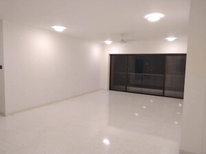 Room in 2 BHK Apartment at Amal Juhu Sheetal CHS Vile Parle, Vile Parle West – for Rent
