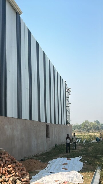  Warehouse For Rent in Deva Road