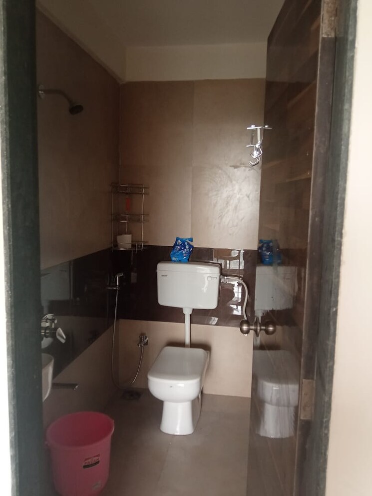 Bathroom, shivshakti-shiv-ornate 2 Bedroom 1100 Sq.Ft. Apartment In Ulwe Navi Mumbai 9589096