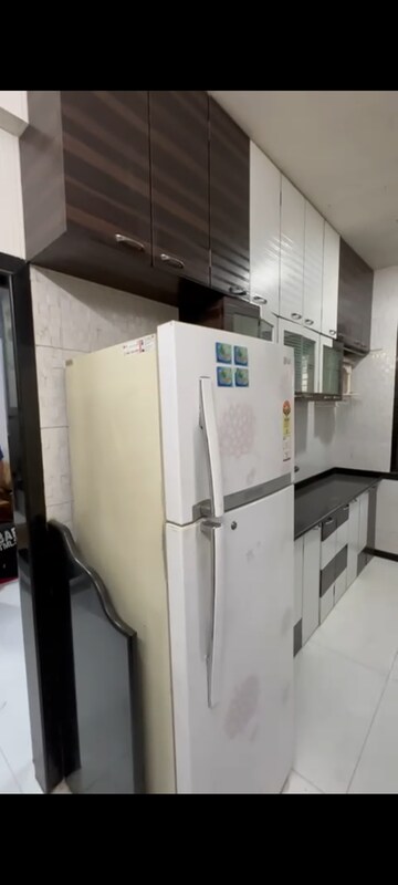 Master Bedroom in 1 BHK Apartment at Kurla West – for Rent