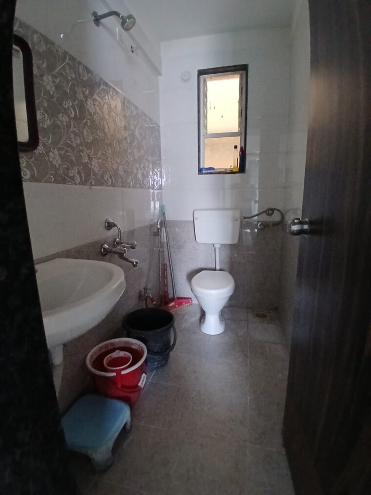 Bathroom, radhika-park 2 Bedroom 850 Sq.Ft. Apartment In Wadgaon Sheri Pune 9589150