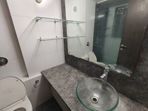 Furnished Amenities in 2.5 BHK Apartment at Lake Primrose, Powai – for Rent